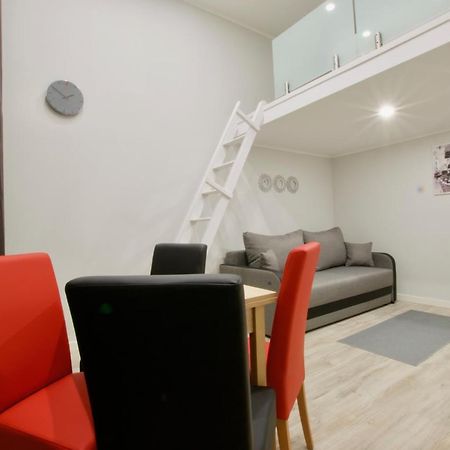 Standard Apartment By Hi5 - Csengery 3 부다페스트 외부 사진